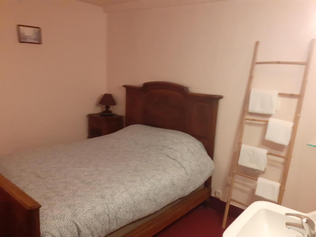 Le Grand Cerf Hotel Nonancourt Exterior foto